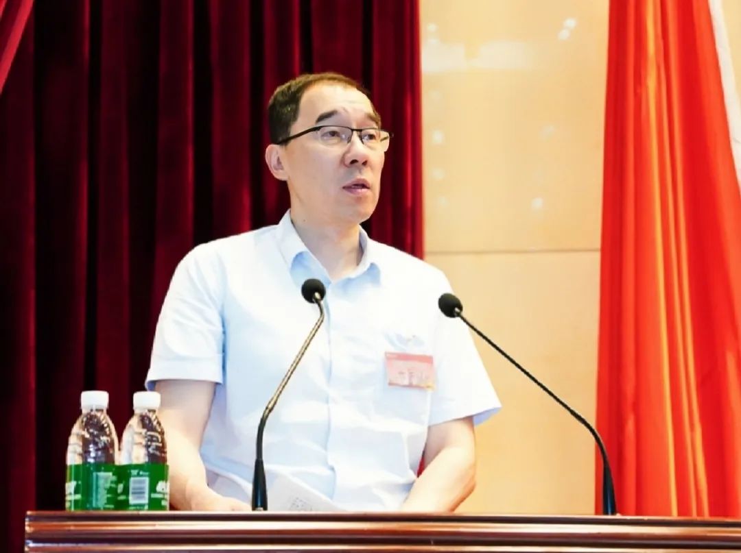 1714116400936412.jpg 海南礦業召開第四屆職工代表大會第一次會議5.jpg